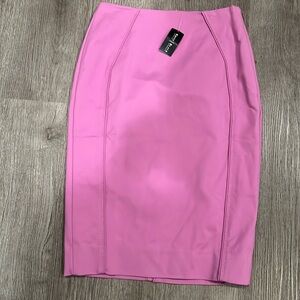 White House Black Mart Skirt Size 00